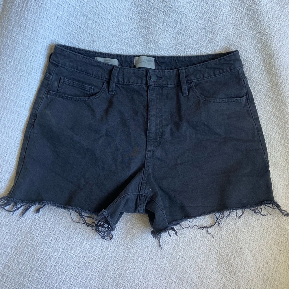 High-waisted Cut-off Denim Shorts
